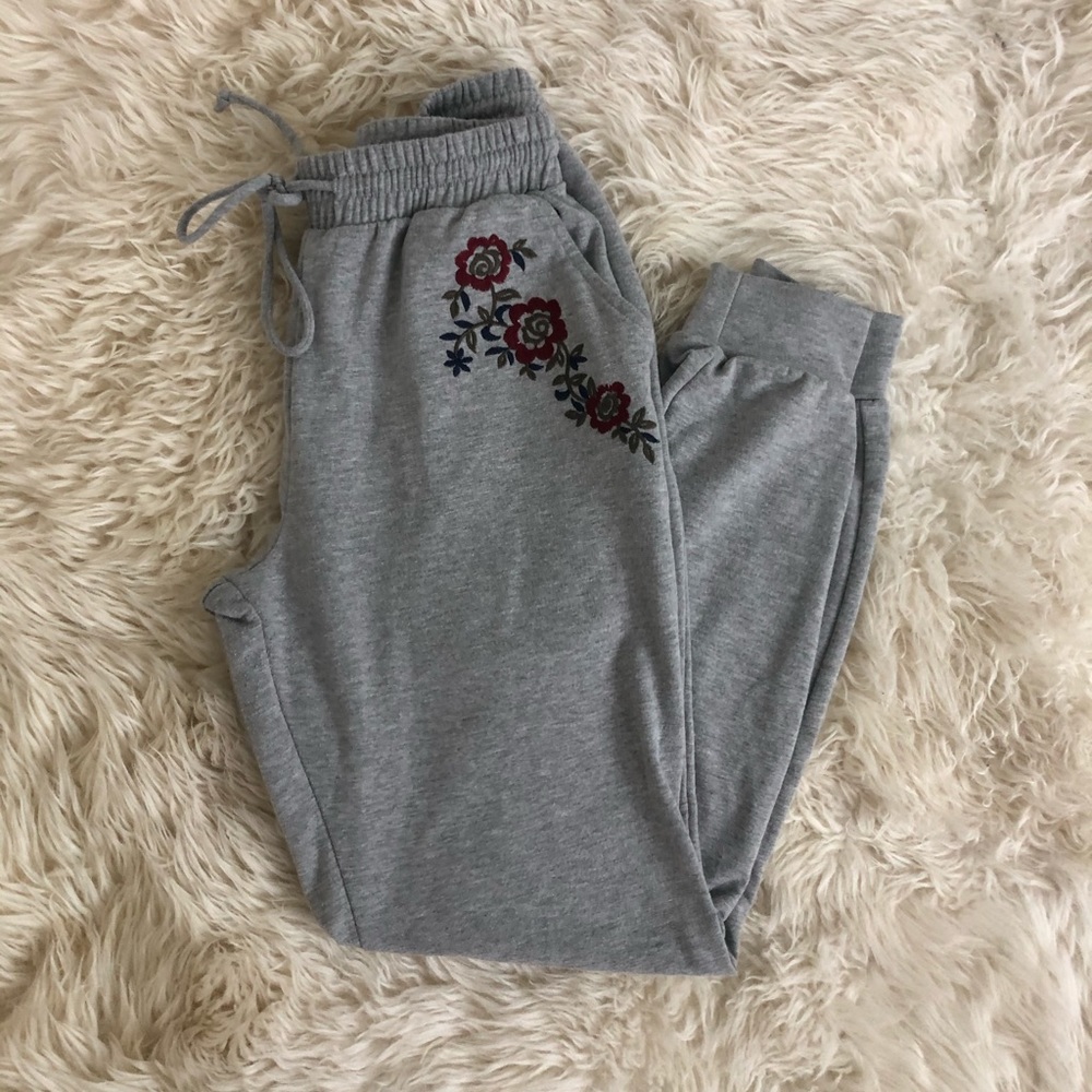 Floral Embroidered Sweatpants Joggers